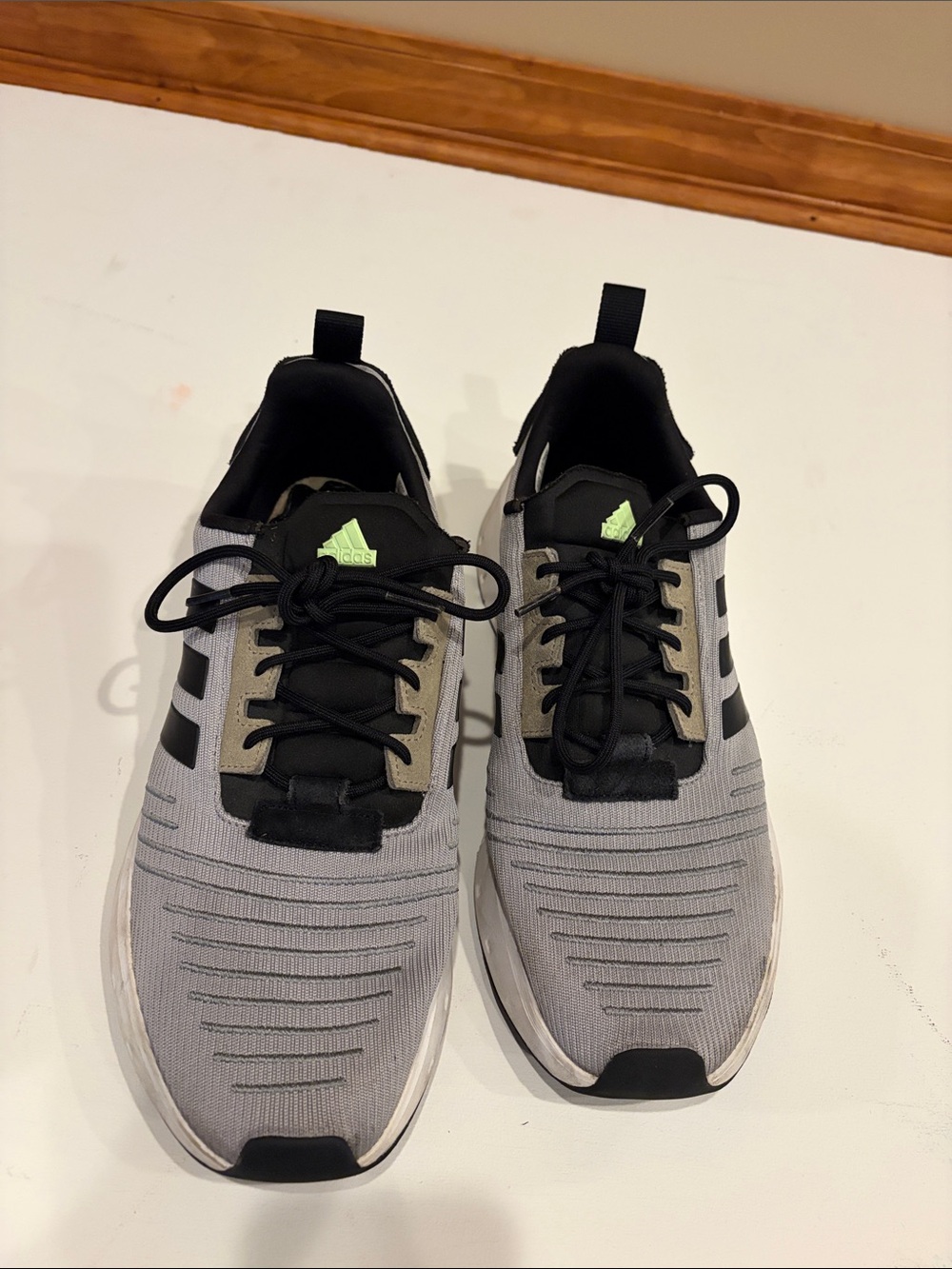 Adidas Men’s Gray Athletic Sneakers with Black Accents Swift Run Shoes